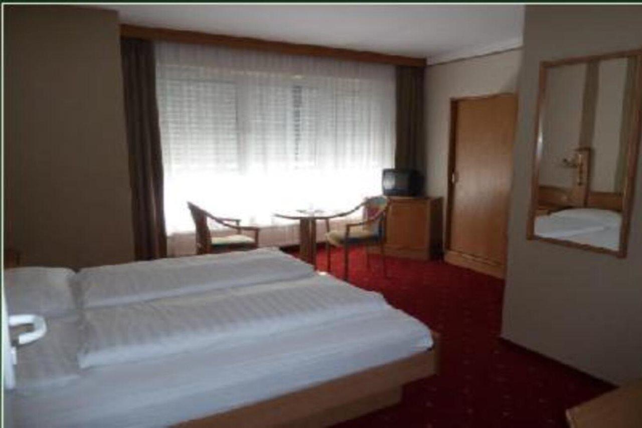 Hotel Domino Hanau Екстер'єр фото